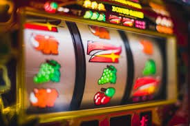 asianbokie ဘင်ဂို Online Bingo ကစားနေသော မြန်မာ ကစားသူ ဘင်ဂို ကတ်ပြားနှင့် ဂဏန်းများ
